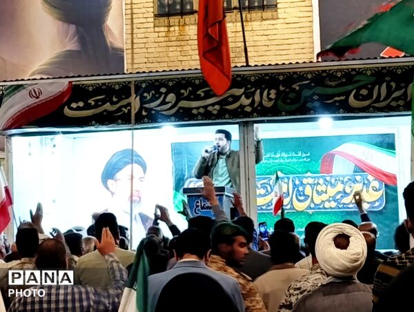 غدیر، میثاق امت و ولایت؛ بیعت شبانه مردم کبودرآهنگ با رهبر در هفته امامت
