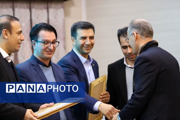 آیین بهره‌برداری از پروژه‌های عمرانی مرکز آموزشی استعدادهای درخشان شهید مدنی تبریز