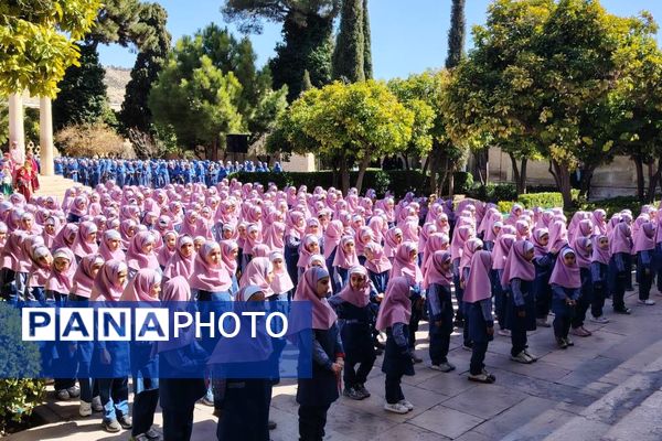 حضور وزیر آموزش‌وپرورش در حافظیه شیراز