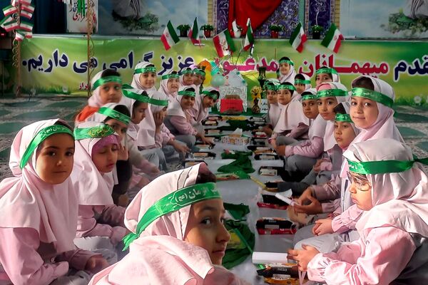 جشن مهدوی کلاس دومی‌های دبستان شهید جواد سرافراز