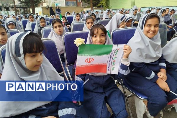 نوروز دانش با حضور دانش آموزان و مسئولان منطقه پردیس 