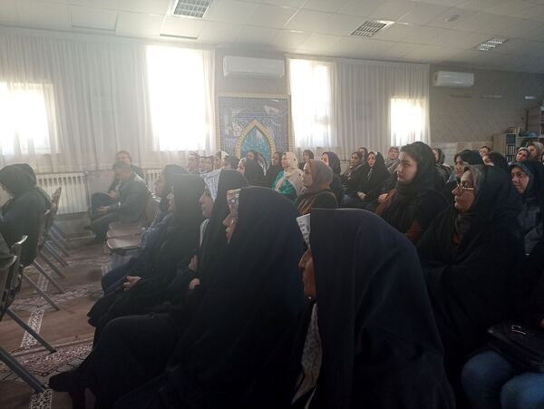 نخستین جلسه آموزش خانواده در دبیرستان بی بی سلطنت قفلی