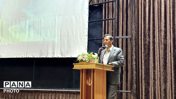 دختران آینده ساز فارسان در مسیر یادگیری و مسئولیت پذیری