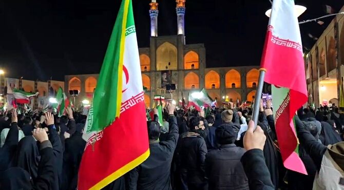 خروش، اتحاد و شهامت یزدی‌ها