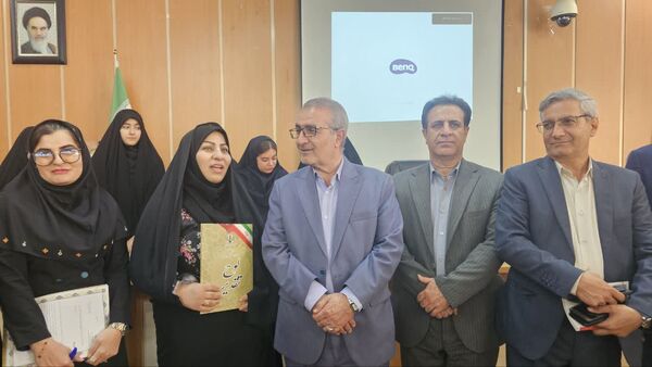 دیدار صمیمی دانش‌آموزان با استاندار کهگیلویه و بویراحمد 