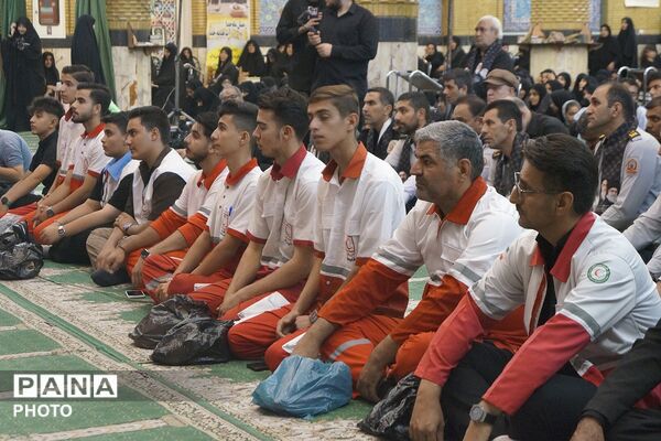 آیین یادبود رهبر شهید انقلاب اسلامی در مسجد جامع شهرستان قرچک