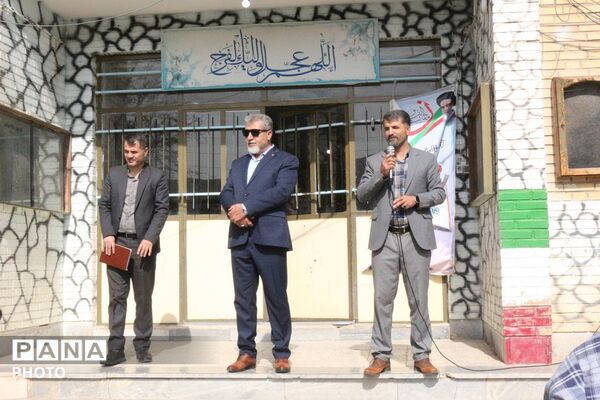 بازدید مدیر آموزش‌و‌پرورش فیروزکوه از مدرسه امام صادق (ع) در آستانه سال تحصیلی جدید