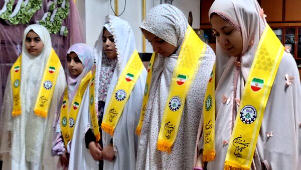 روز دوم دلدادگی دختران نوجوان و جوان البرزی