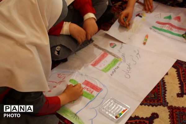 دانش‌آموزان همدانی در سومین رویداد «۱۶۸» یاد شهدای دانش‌آموز میناب را گرامی داشتند