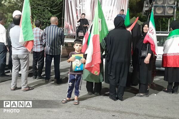ایستادگی و خستگی ناپذیری مردم برای دفاع از ایران جانمان