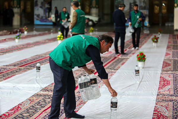 ضیافت افطاری ۲۵ هزار نفری حرم بانوی کرامت در شب میلاد کریم اهل بیت (ع)