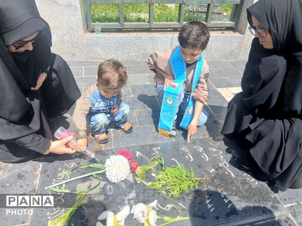 گرامیداشت هفته معلم در خداآفرین با همراهی پیشتازان