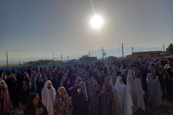 نماز عید فطر ۱۴۰۴ در روستای ظفرآباد شیراز اقامه شد