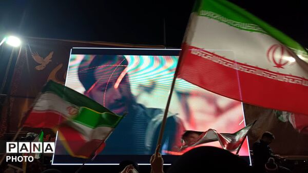 حماسه سازی مردم نیشابور در بیستمین شب از راهپیمایی های مردمی بلوار فضل 