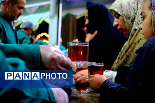 عید امامت در حرم امام رضا(ع)