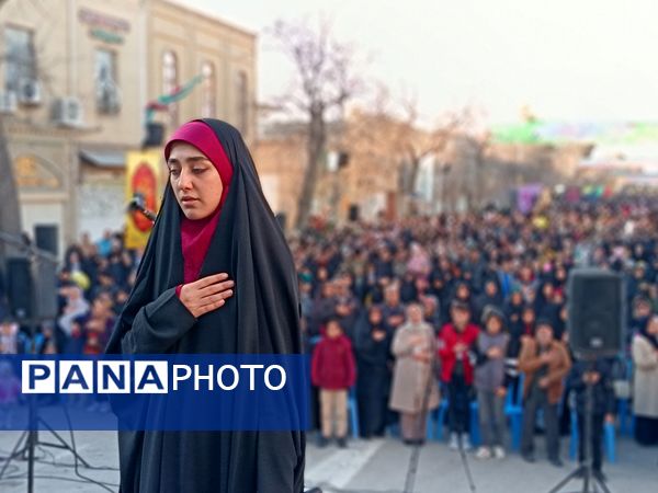 مهمانی کیلومتری اعیاد شعبانیه در خیابان امام خمینی نیشابور 