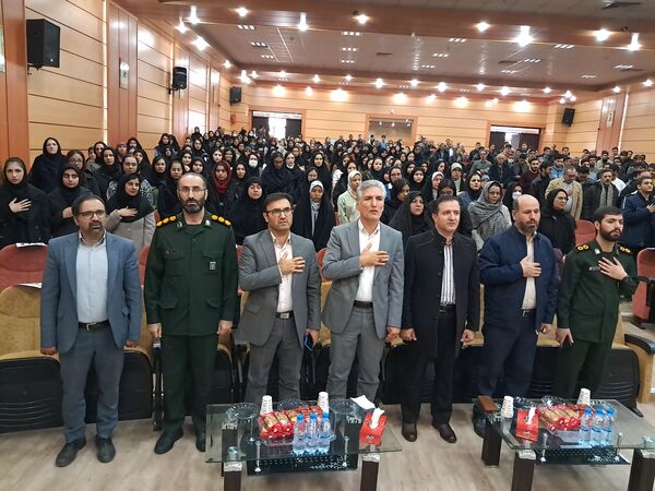 آیین تجلیل از رتبه‌ برتر‌های ناحیه۲