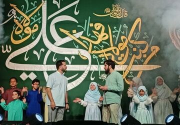 شور عید غدیر با روایت مداحان و مجریان مراسم غدیریه دارالمومنین 