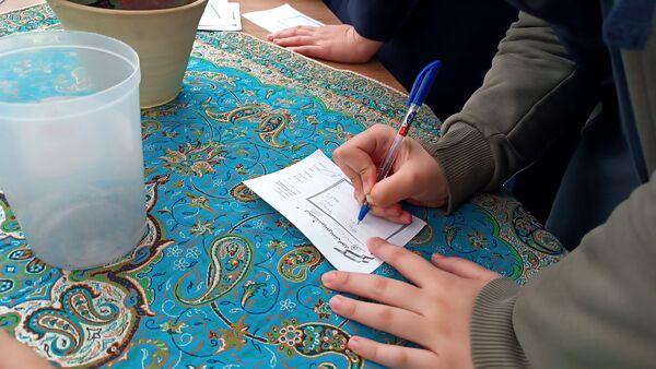 انتخابات شورای دانش‌آموزی در دبیرستان شاهد ارض اقدس 