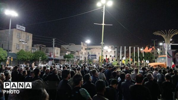 مردم با شعار «مرگ بر آمریکا» تجدید بیعت کردند