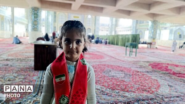 حضور پیشتازان کوچک در آیین عبادی‑سیاسی نماز جمعه