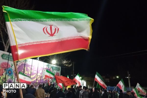 شبی به یاد ماندنی با بادکنک‌های صورتی از جنس ایثار