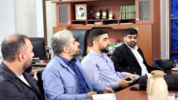 جلسه هم‌اندیشی رئیس سازمان دانش‌آموزی استان با مدیران مدرسه