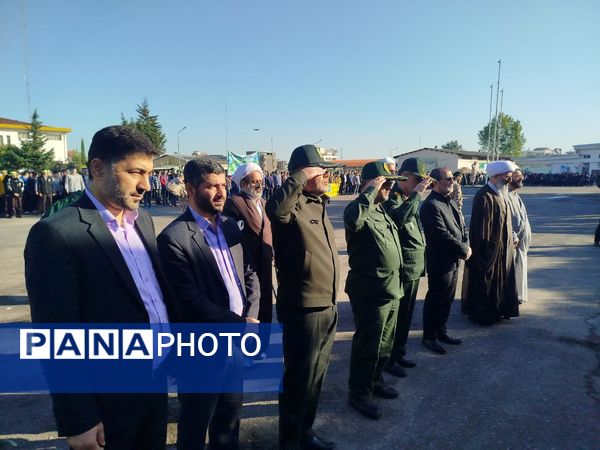 برگزاری صبحگاه مشترک دانش‌آموزی شهرستان هزار سنگر آمل 