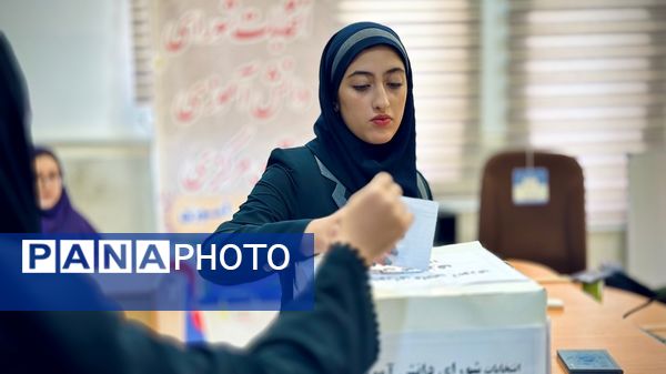 برگزاری دوازدهمین دوره‌ انتخابات مجلس دانش‌آموزی استان مرکزی در بخش دختران