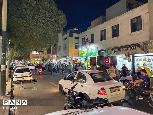 طنین‌ صدای شعار «مرگ بر آمریکا و اسرائیل» در فلکه سوم خزانه 