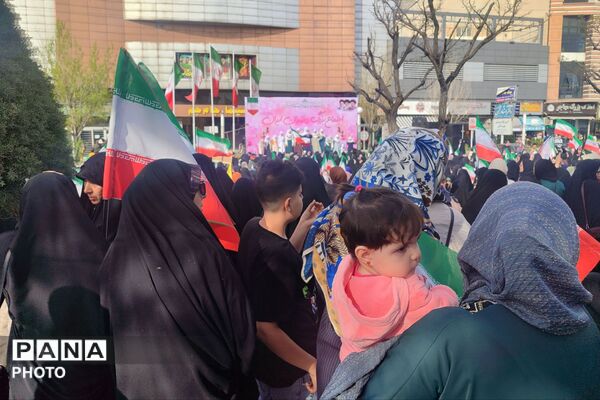 اجتماع بزرگ دختران ایران به مناسبت ولادت حضرت معصومه (س) و روز دختر در پردیس