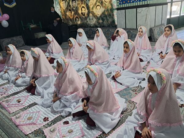 جشن تکلیف دختران دبستان شهید احمدپور قائمشهر