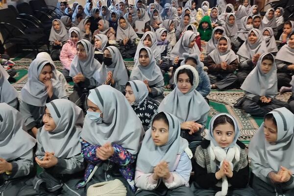 ولادت حضرت علی علیه السلام در دبستان دخترانه حاتم ناحیه دو شهرری 