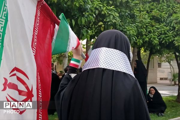 اجتماع دختران جان فدای ایران در شیراز
