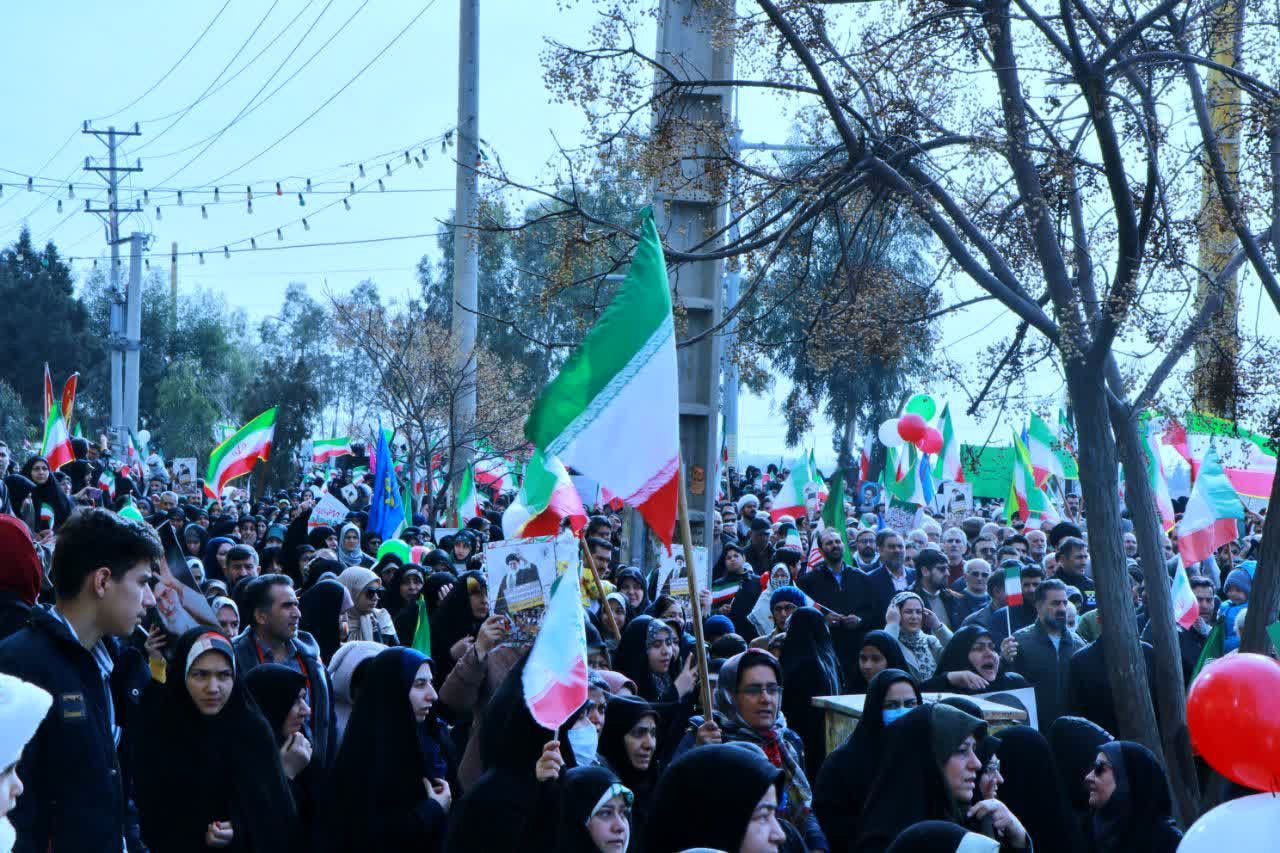 تصاویر ماندگار از حماسه 22بهمن در پرند