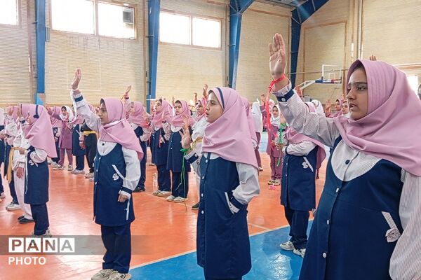 افتتاحیه المپیادهای ورزشی درون‌مدرسه‌ای در شهرستان بن