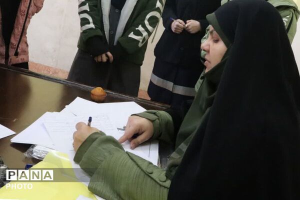 طنین چهل و چهارمین شور رقابت قرآنی در قلب‌های دانش‌آموزان قرچکی