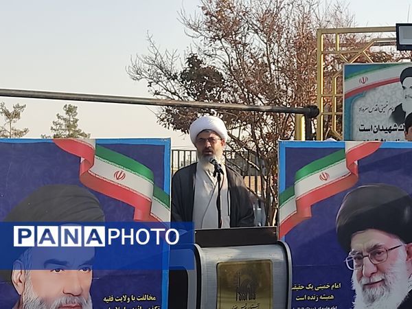 ویژه برنامه میهمانی لاله‌ها در آرامگاه شهید مدرس