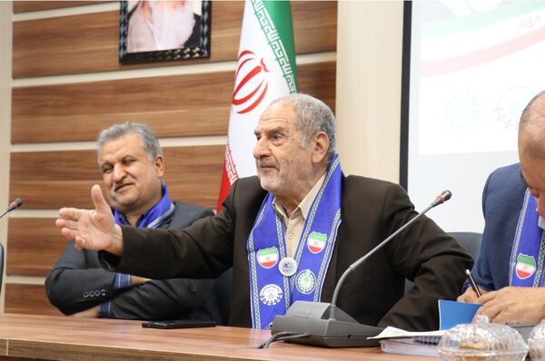 نشست مشاور وزیر با مدرسان سازمان دانش‌آموزی استان خراسان رضوی