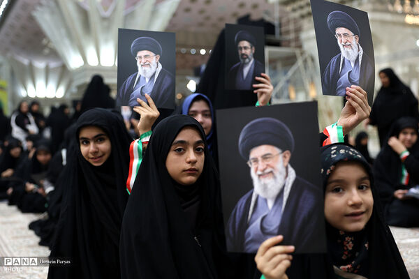 برگزاری همایش بزرگ جمع‌خوانی دانش‌آموزان با اجرای سرود و نوحه حماسی «باید برخاست»