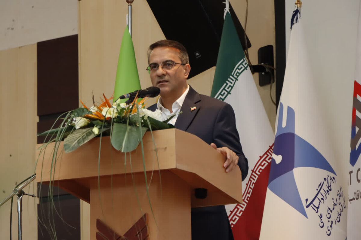 سرمایه انسانی کشور باید هر روز به‌روز شود و فناورانه تحول پیدا کند