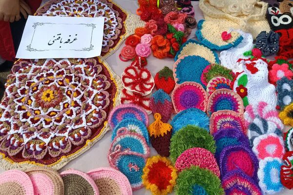 دستان کوچک، ایده‌های بزرگ: بازارچه خلاقیت دانش‌آموزان عترت در جشنواره خوارزمی