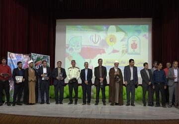 همایش طلایه‌داران تربیت در دشتستان