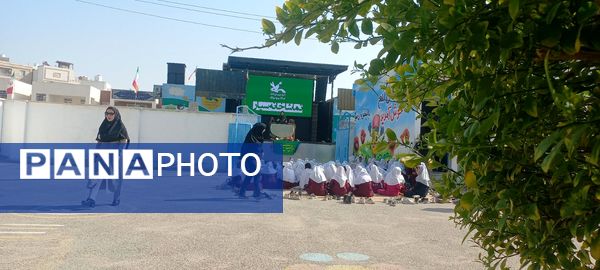 جشن و سرور با نمایش عروسکی و مسابقه در مدرسه شهید ابراهیم تنیده 