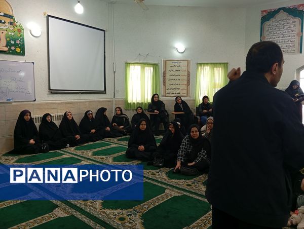 ششمین جلسه آموزش خانواده در دبستان نرجس 