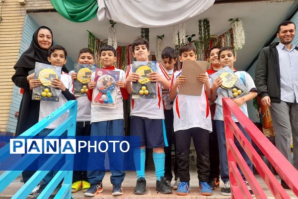 «جام اقتدار» در دبستان پانزده خرداد ناحیه دو شهرری 