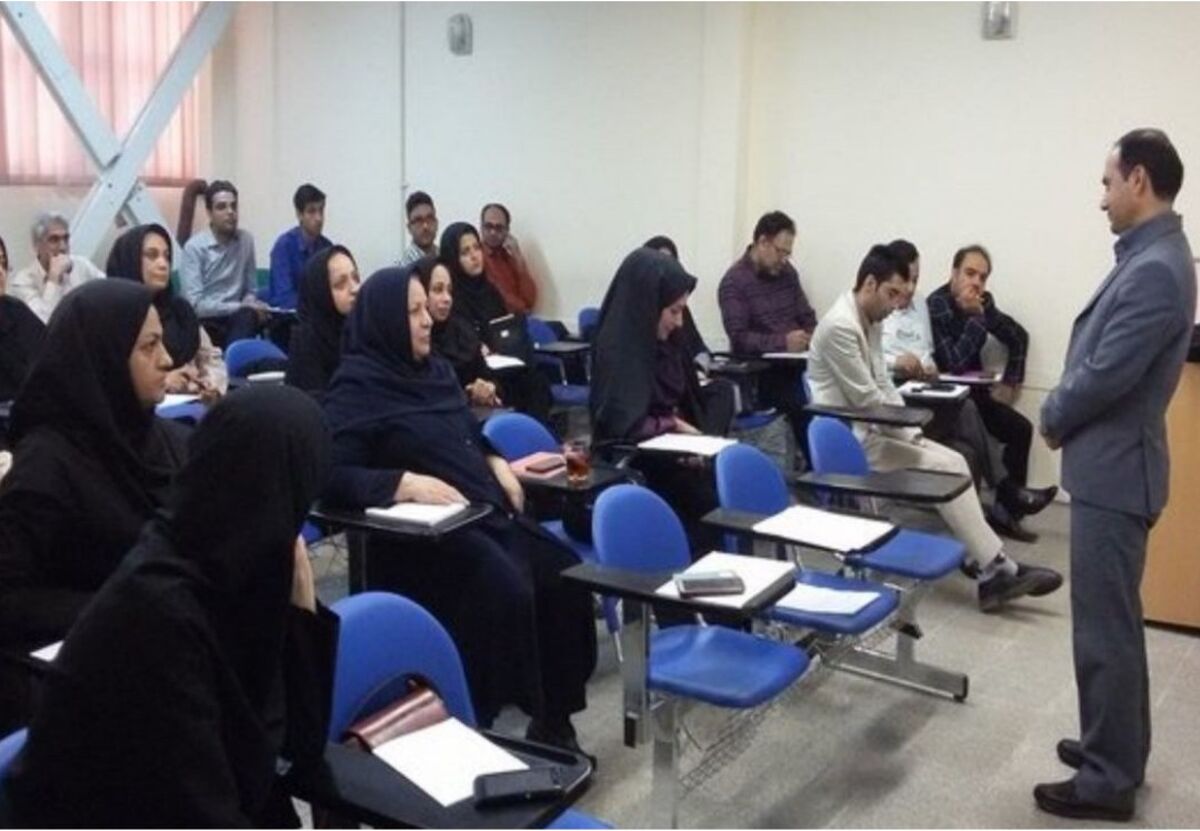  آموزش‌های ضمن خدمت؛راهی برای توانمندسازی معلمان تازه‌کار است