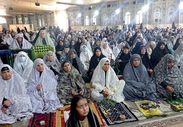 شرکت مردم یاسوج در نماز عبادی_ سیاسی جمعه 