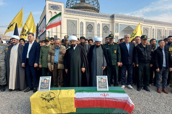 تشییع پیکر شهید مدافع حرم رضا مرادی در باقرشهر 