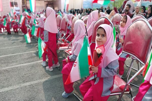 شکوفه‌های خوزستان راهی مدارس شدند